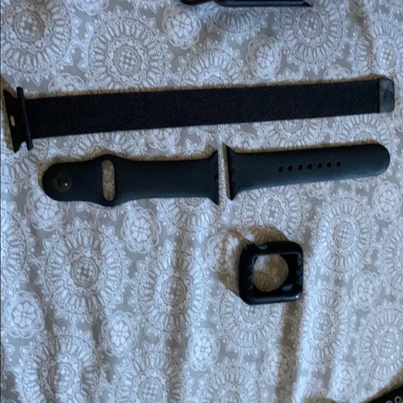 Apple Watch Series 2 38mm - Picture 2 of 3